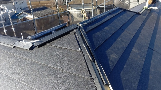 スーパーガルテクト　屋根カバー工事